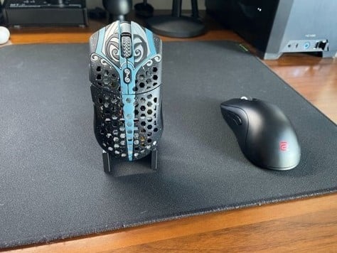 Présentoir simple pour souris de jeu