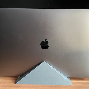 Support d'ordinateur portable élégant pour Apple MacBook Pro 16
