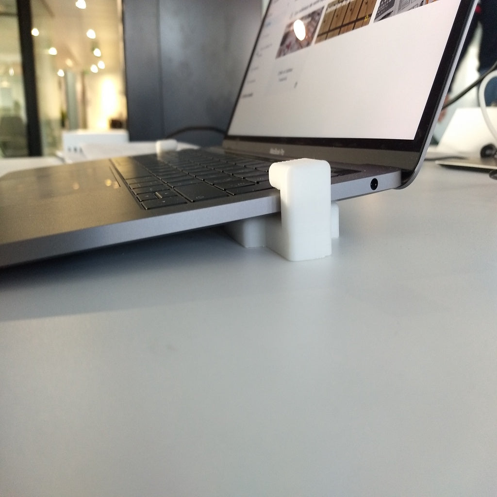 Station d'accueil/support MacBook Pro 13 2019