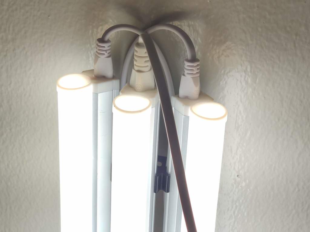 Support de plafond pour trois lampes LED Barrina T5
