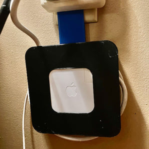 Support de chargeur MacBook et organisateur de câbles pour prise murale