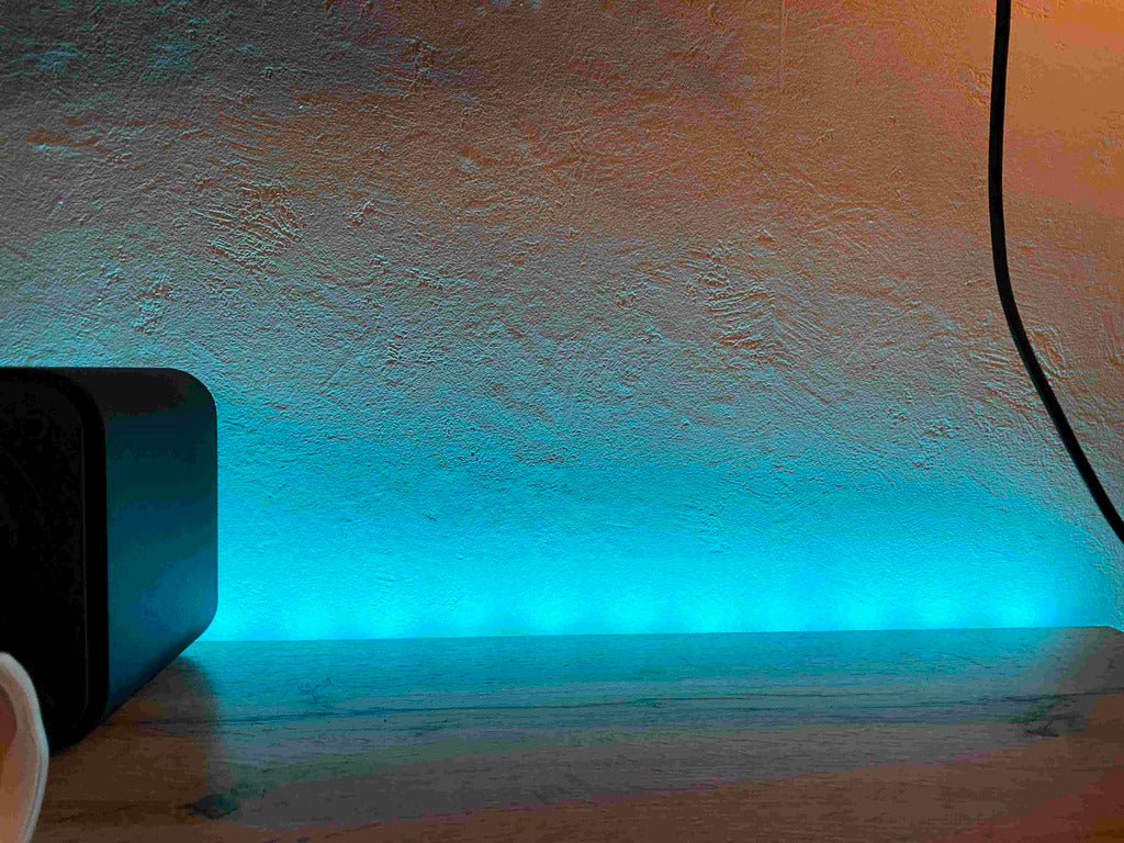 Support de montage de bande lumineuse Philips Hue pour étagères et tables