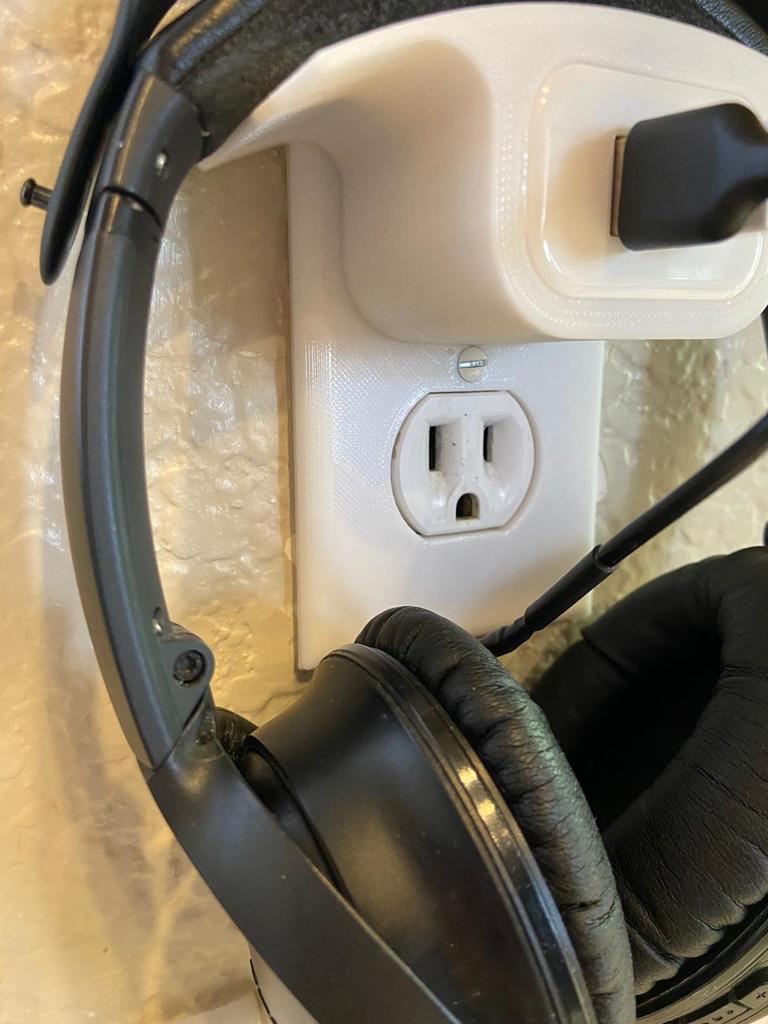 Capot de prise avec support de charge intégré pour Apple Watch et écouteurs