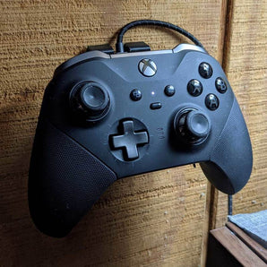 Manette Xbox Elite Series 2 et support mural de chargement
