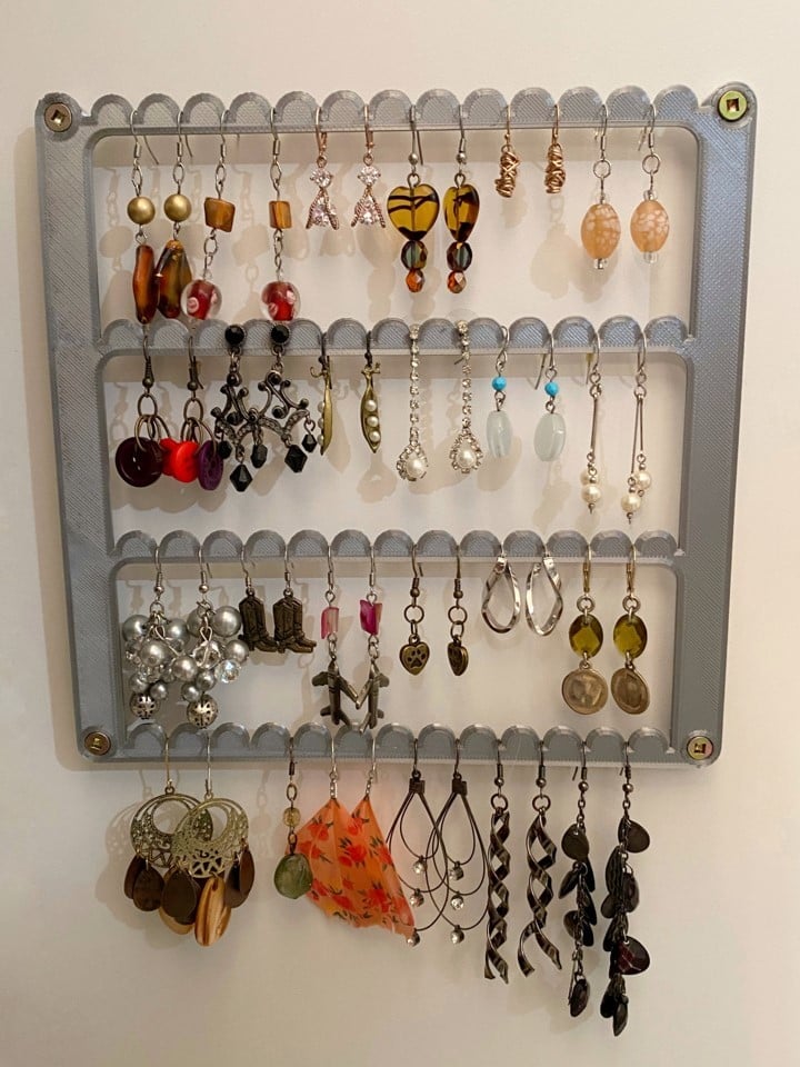 Organisateur et support mural pour boucles d'oreilles