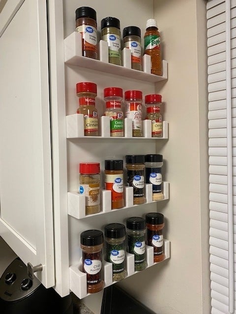 Armoires à épices avec bande Commande