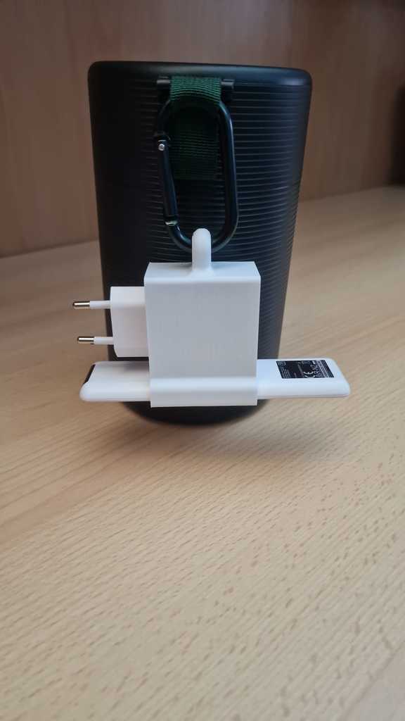 Samsung le chargeur et le support de télécommande Freestyle