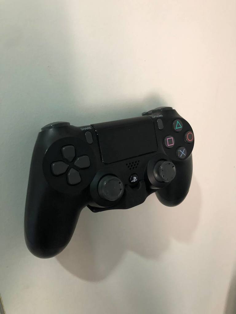 Montage mural pour manette PS4