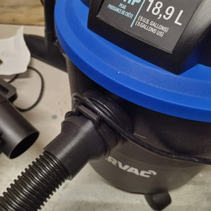 Adaptateur de tuyau d'aspirateur pour MasterVac (2-1/4" à 1-1/4" Fileté)