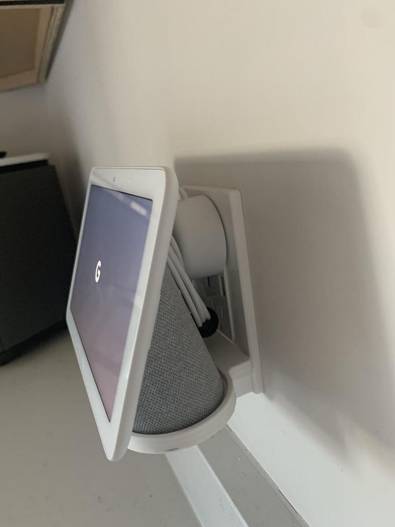 Google Nest Hub - Montage mural avec étagère pour prise