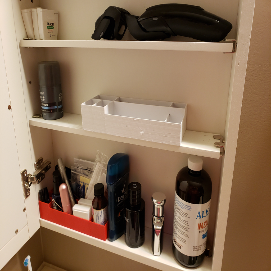 Organisateur polyvalent pour armoire à pharmacie et bureau