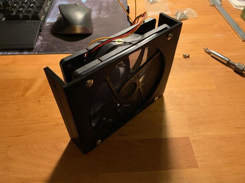 Support de ventilateur pour baies de lecteur 5,25 pouces 120 mm