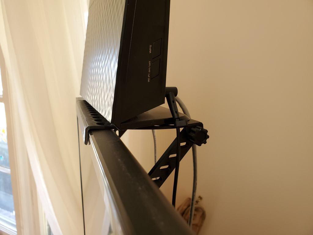 Étagère réglable pour TV et écran d'ordinateur
