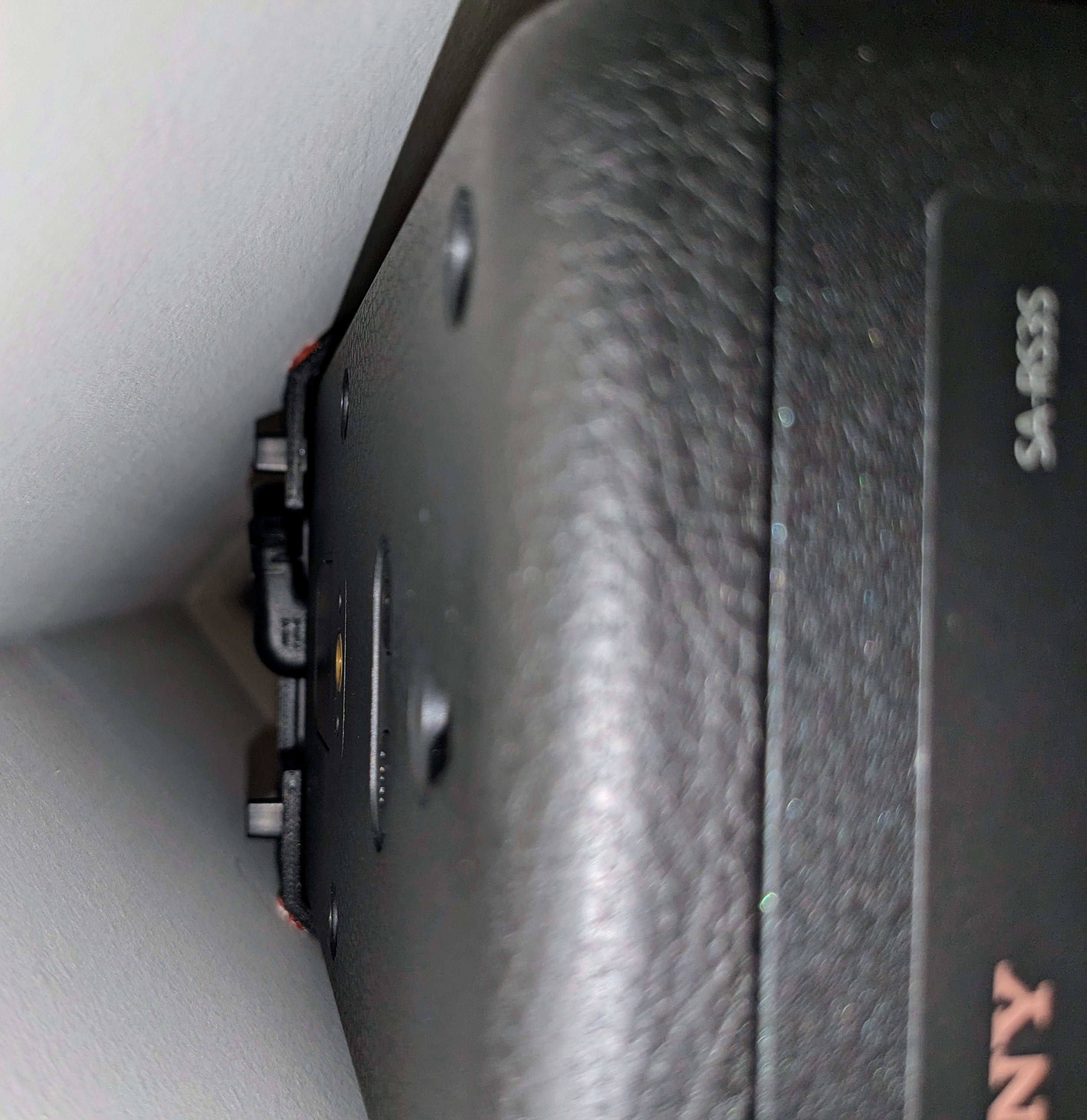 Support mural pour haut-parleur arrière Sony SA-RS3S - Positionnement optimal dans les coins