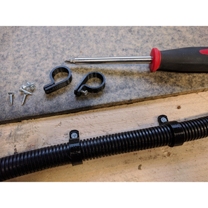 Support de câble P-clip pour tubes d'installation de 20 mm