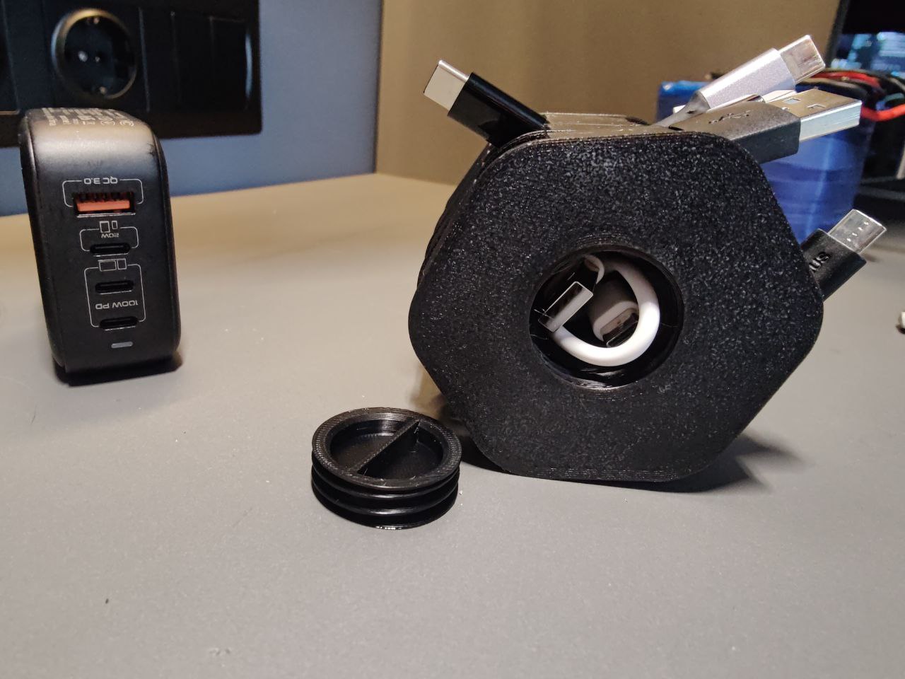 Support modulaire pour câbles de chargement