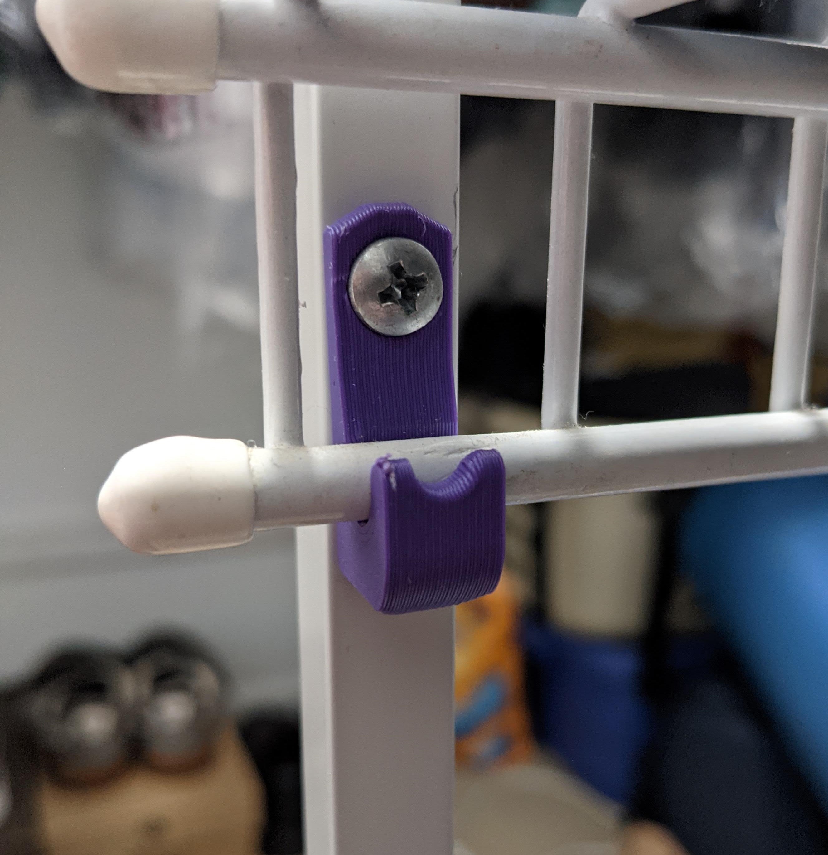 Clips d'étagère Closetmaid pour étagères en fil métallique