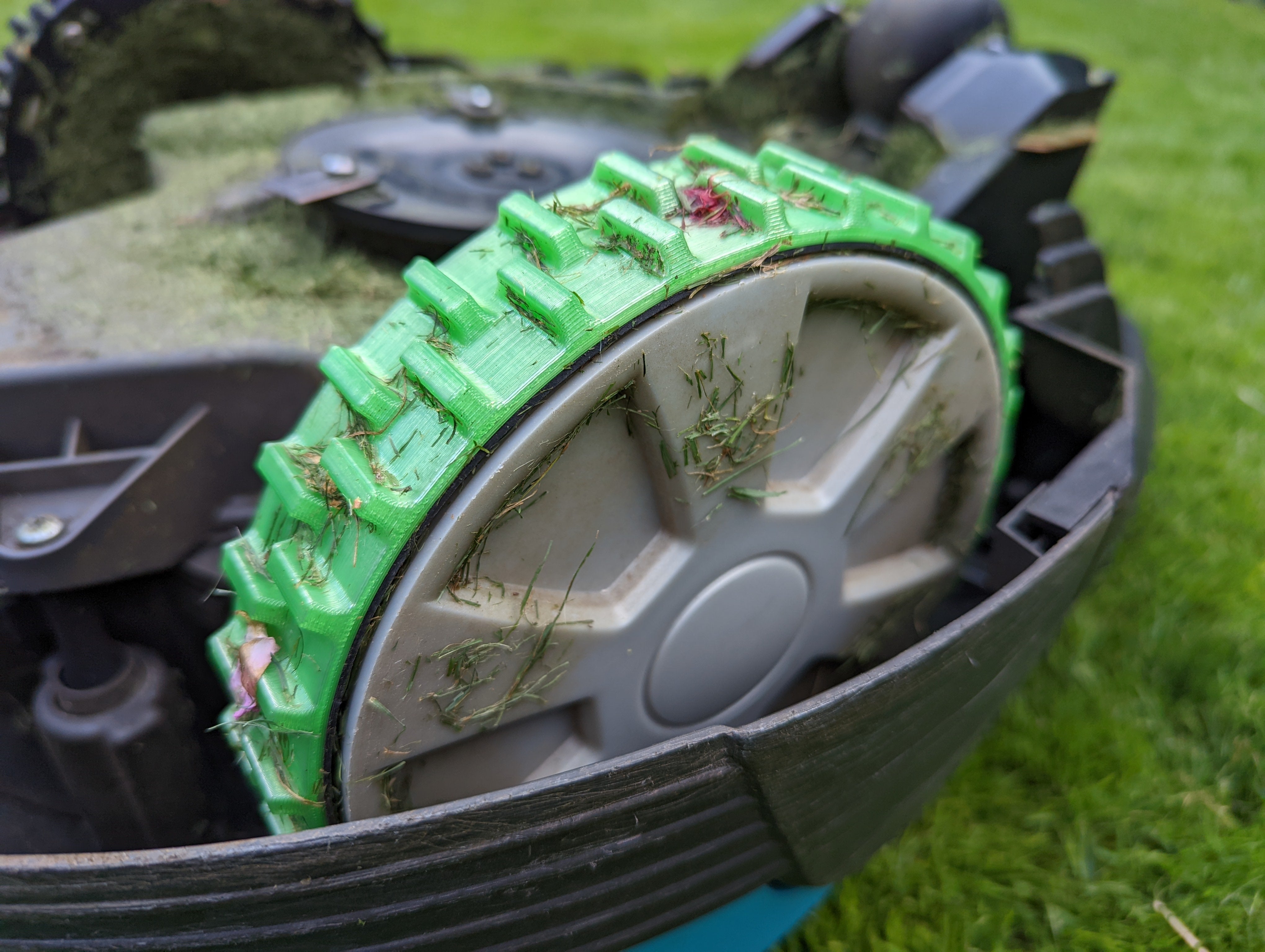 Roues de remplacement pour tondeuse à gazon robot (2 pièces) – Compatible avec Gardena, Husqvarna, Flymo, McCulloch