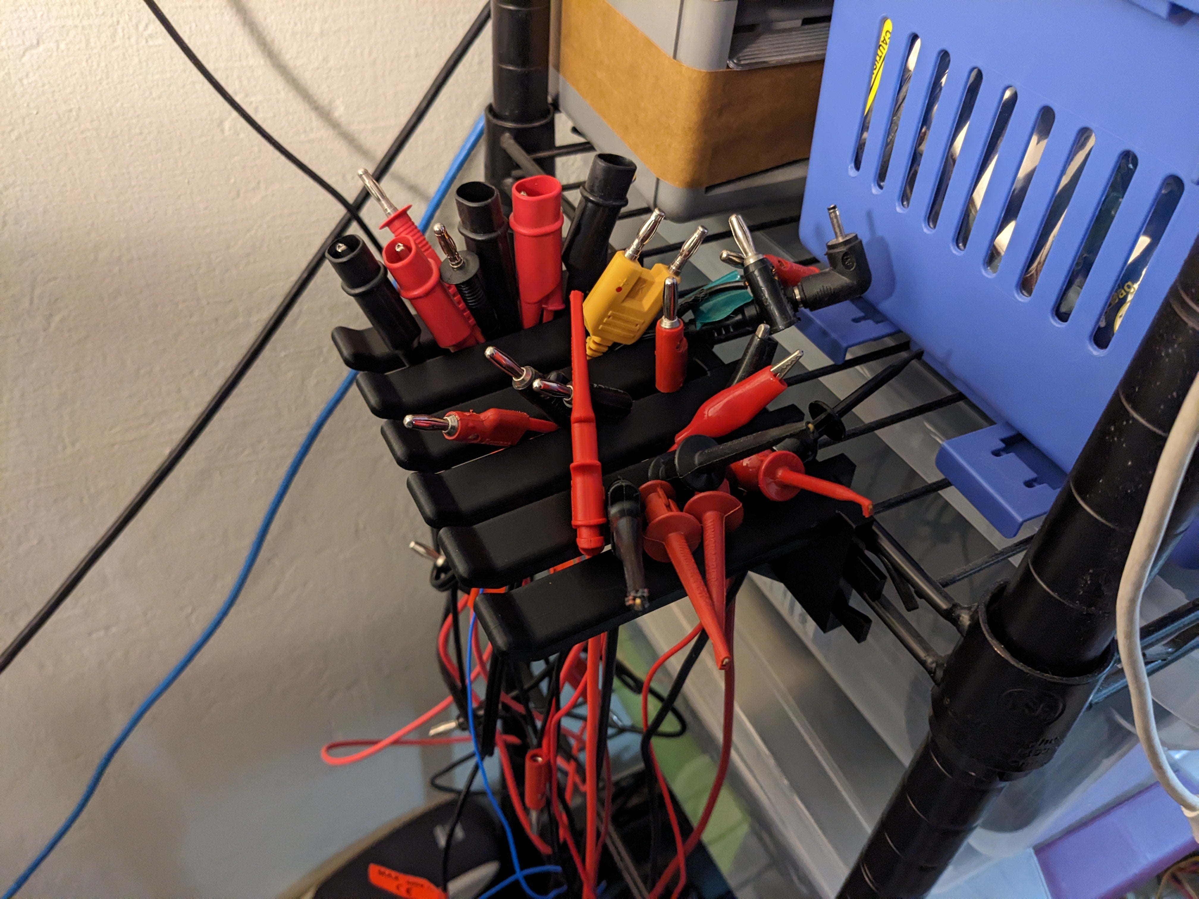 Support de câble et de fil test pour étagères à fil HDX