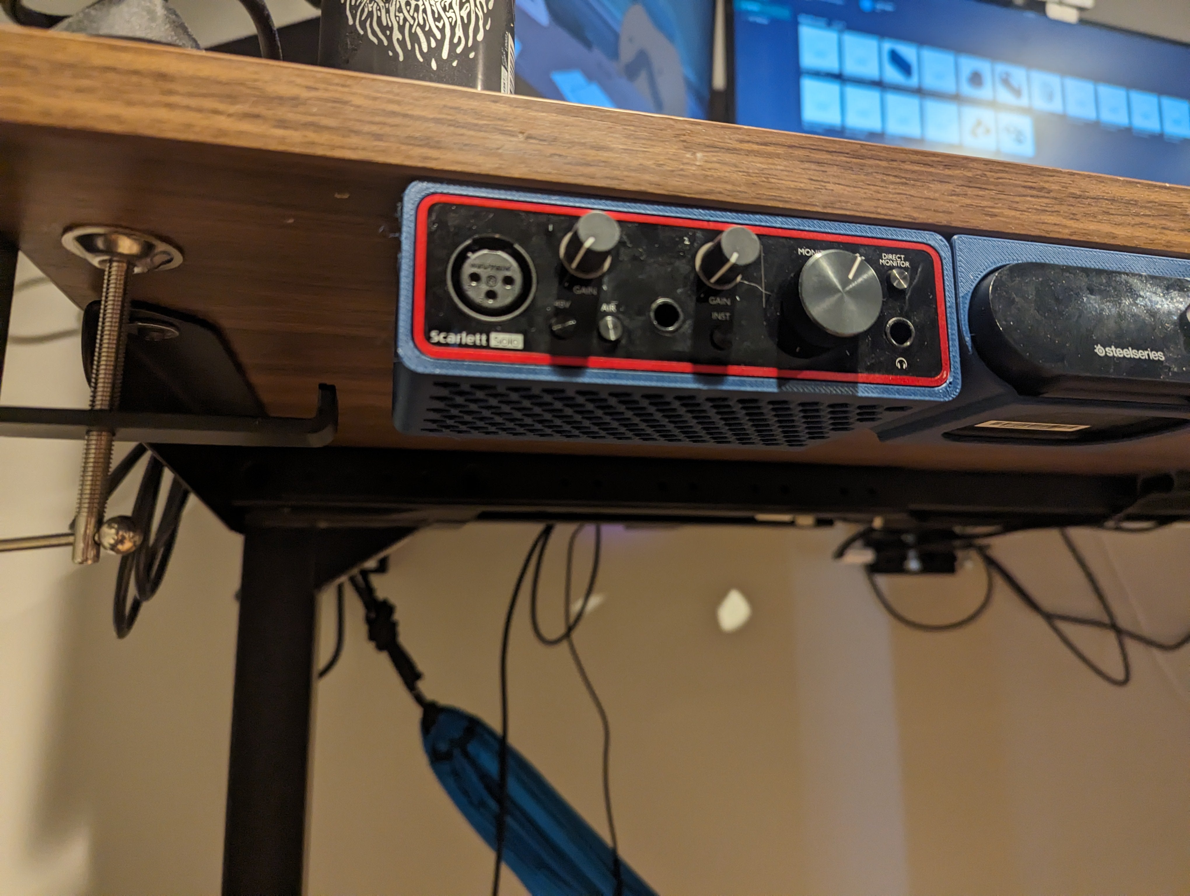 Montage de bureau Focusrite Scarlett Solo