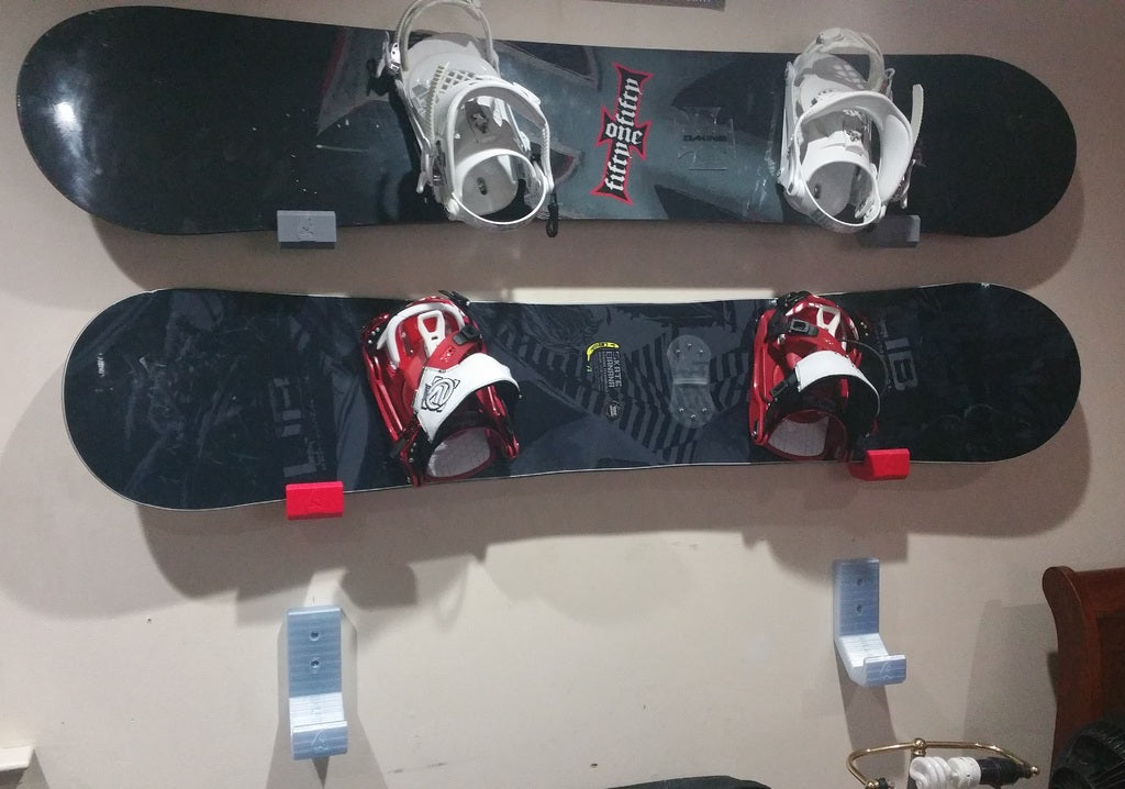 Support mural pour snowboard