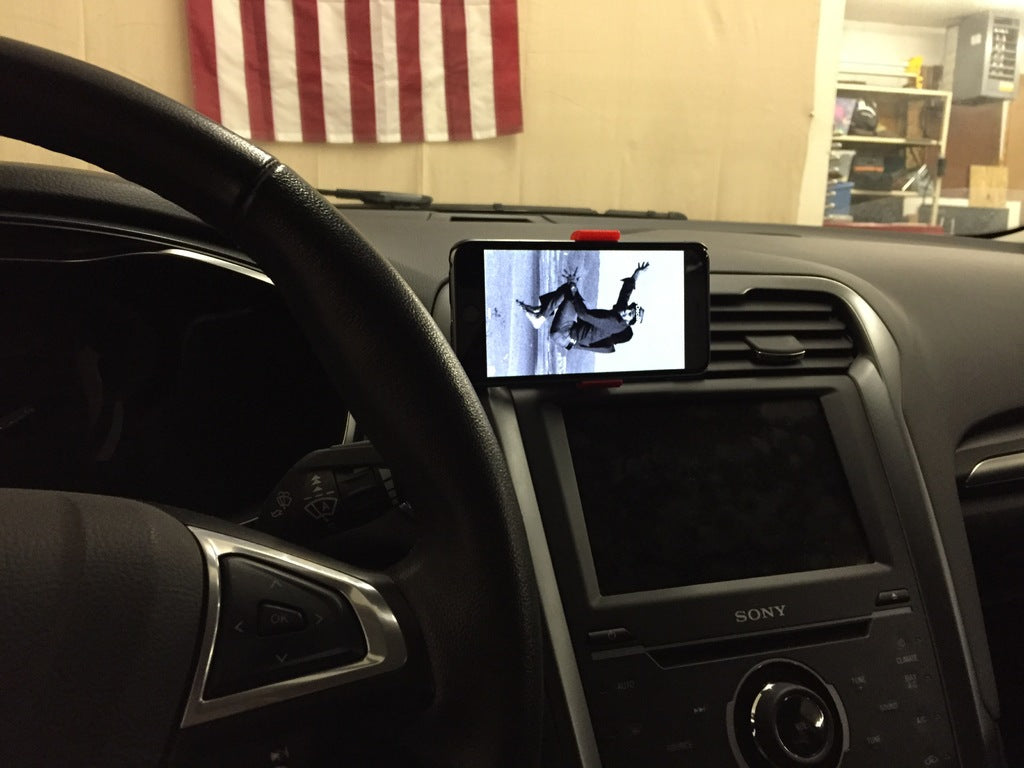 Clip support voiture iPhone 6+ pour Ford Fusion et Explorer