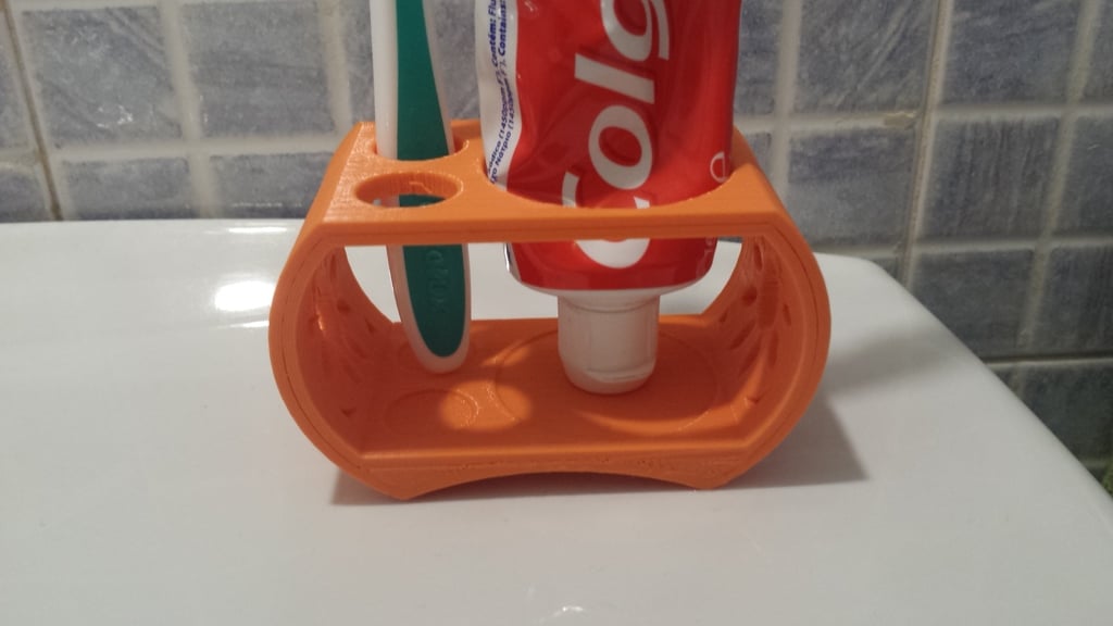 Accessoire de salle de bain : Brosse à Dents et Porte Dentifrice