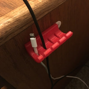 Bord de table Support de câble