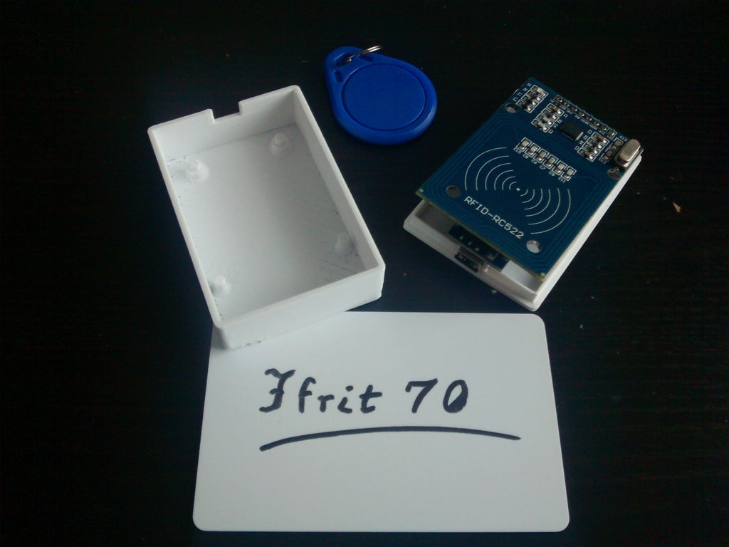 Boîtier RFID pour RC522 et Arduino Nano