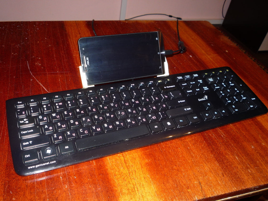 Support clavier pour tablette Genius SlimStar et ASUS Zenfone 6