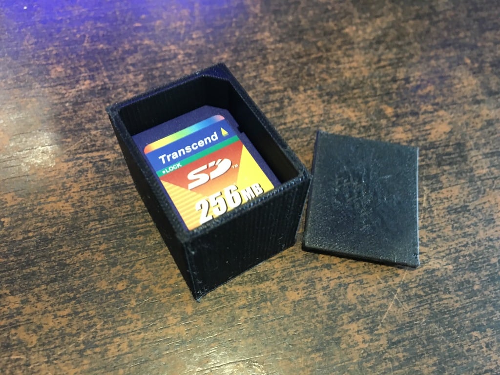 Étui simple pour carte SD avec couvercle