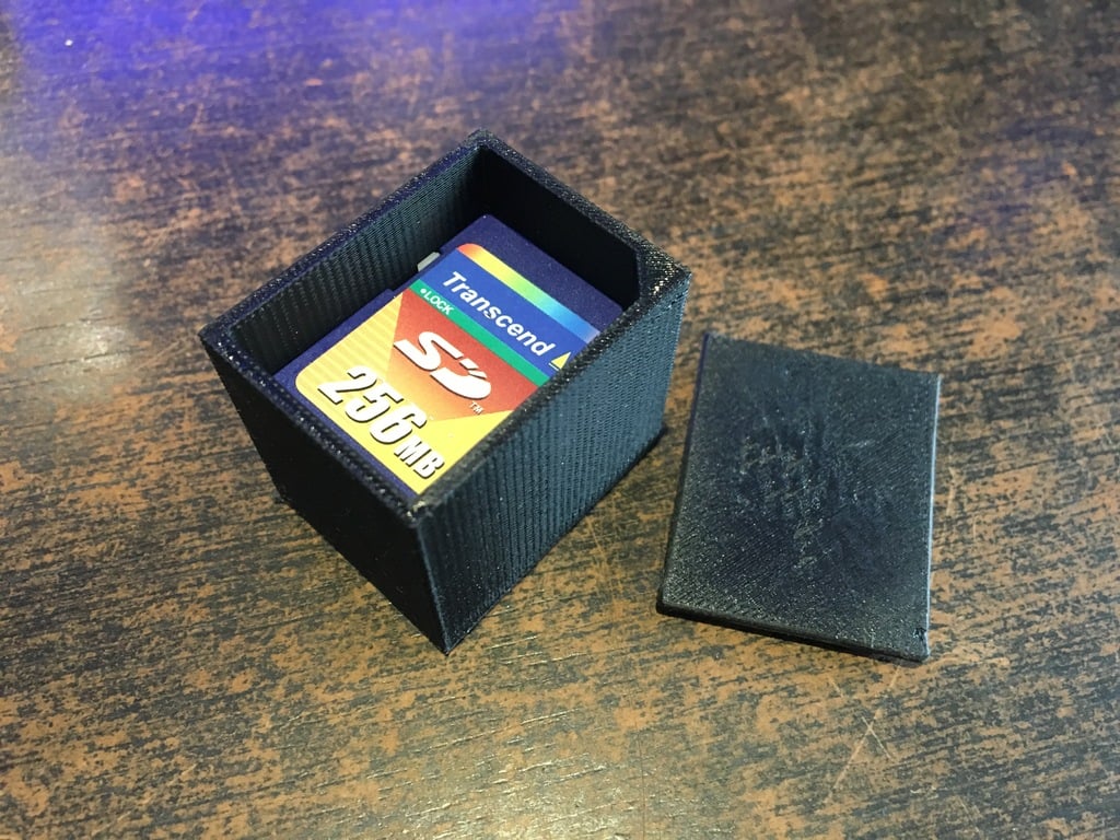 Étui simple pour carte SD avec couvercle