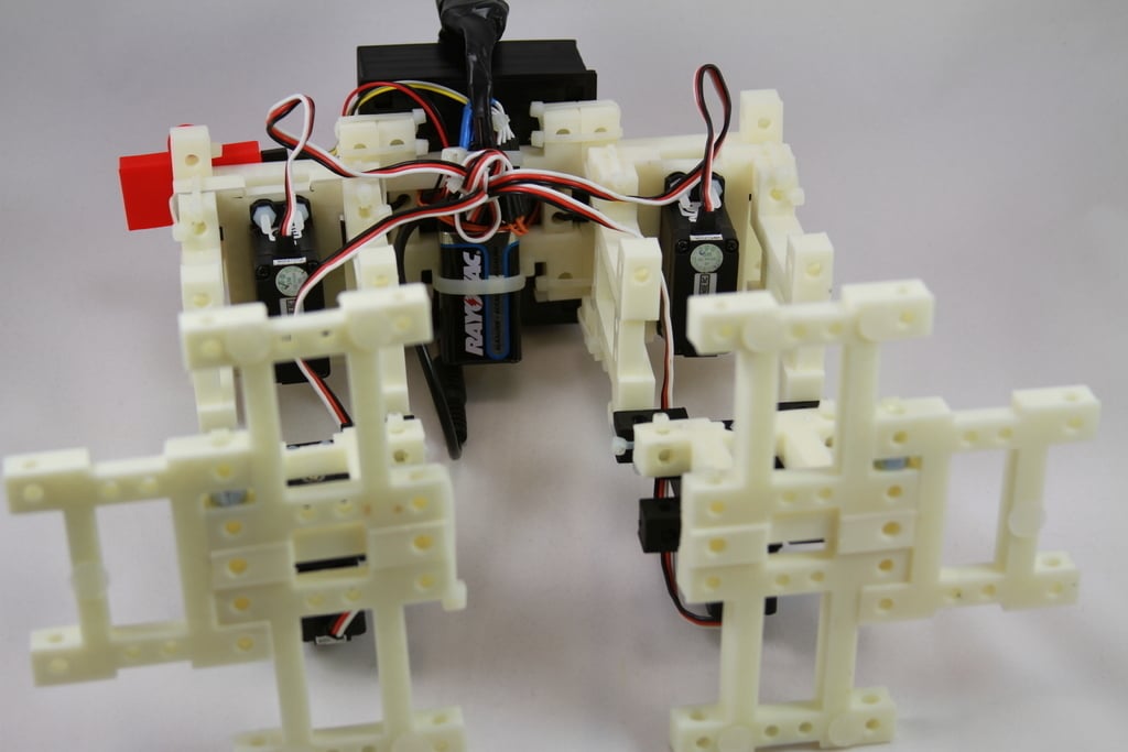 Robot bipède MegaPed Servo I Brace à 4 servos contrôlé par Arduino