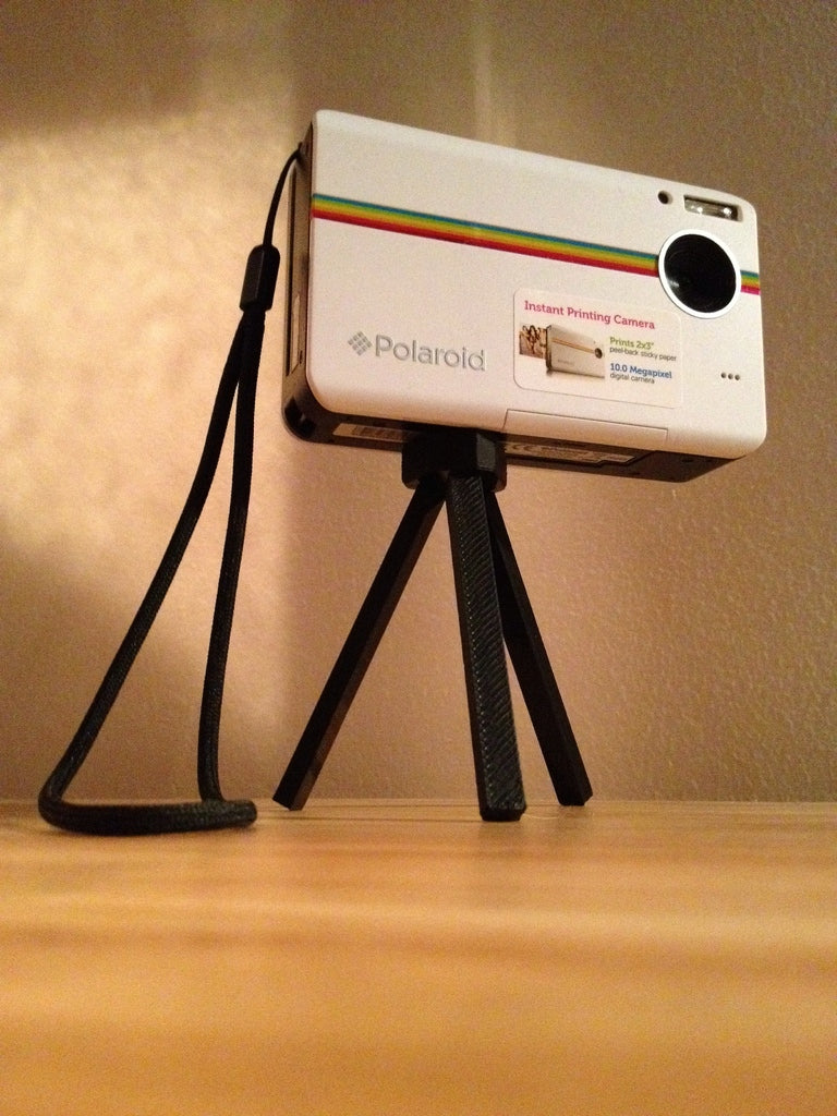 Mini trépied avec pieds imprimables pour petits appareils photo