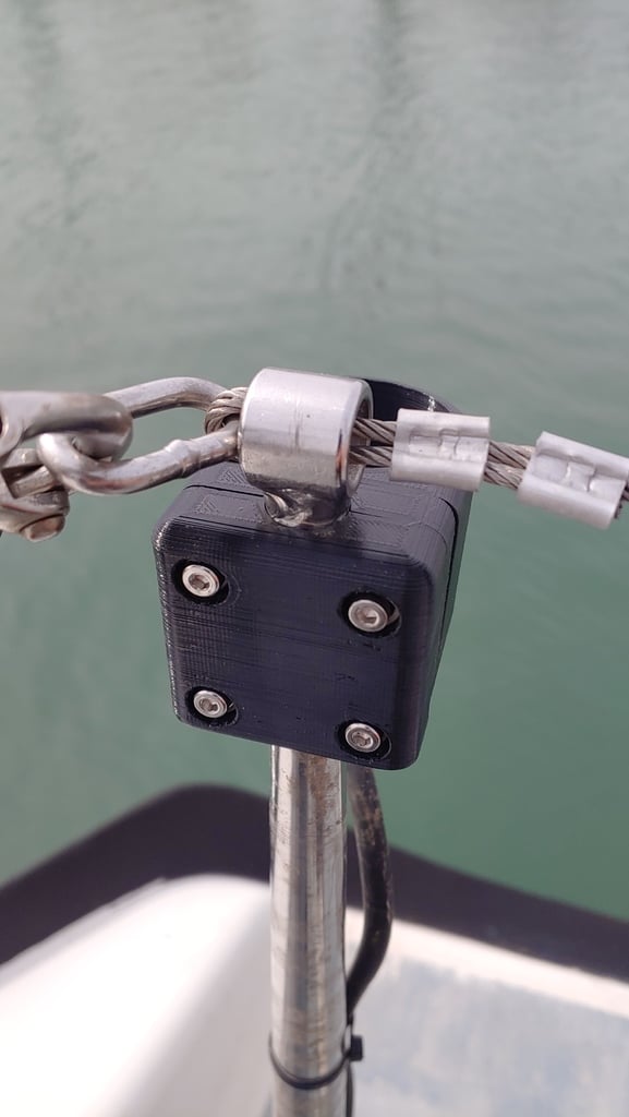 Support d&#39;antenne VHF à profil bas pour garde-corps de yacht