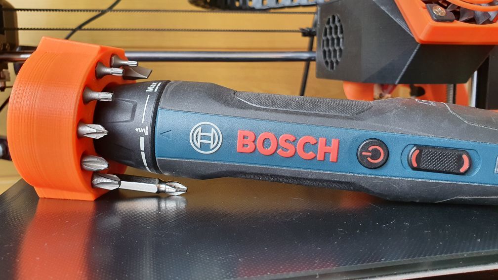 Base de tournevis électrique Bosch GO 2 avec rangement des embouts