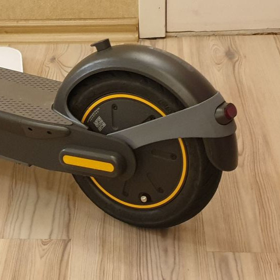 Prise en charge de l'écran arrière Ninebot MAX G30