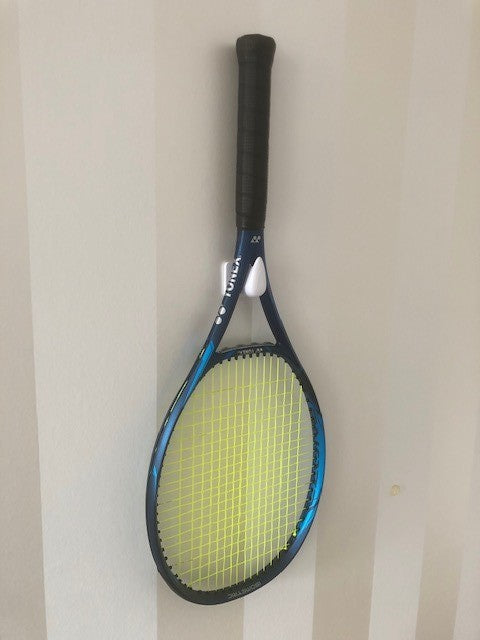 Support mural simple pour la raquette de tennis