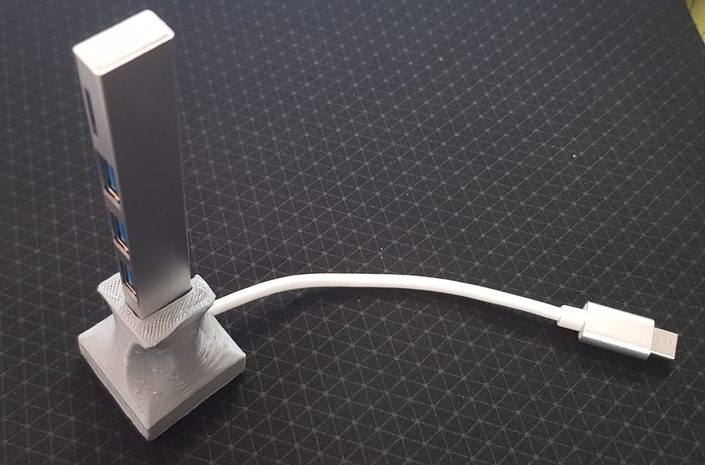 Support vertical pour hub USB