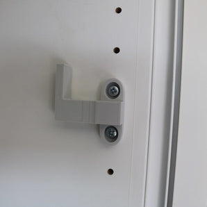Assemblage Ikea Skådis pour armoire Pax