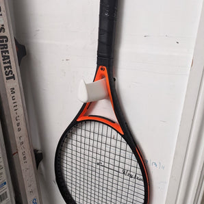 Support mural pour raquettes de tennis