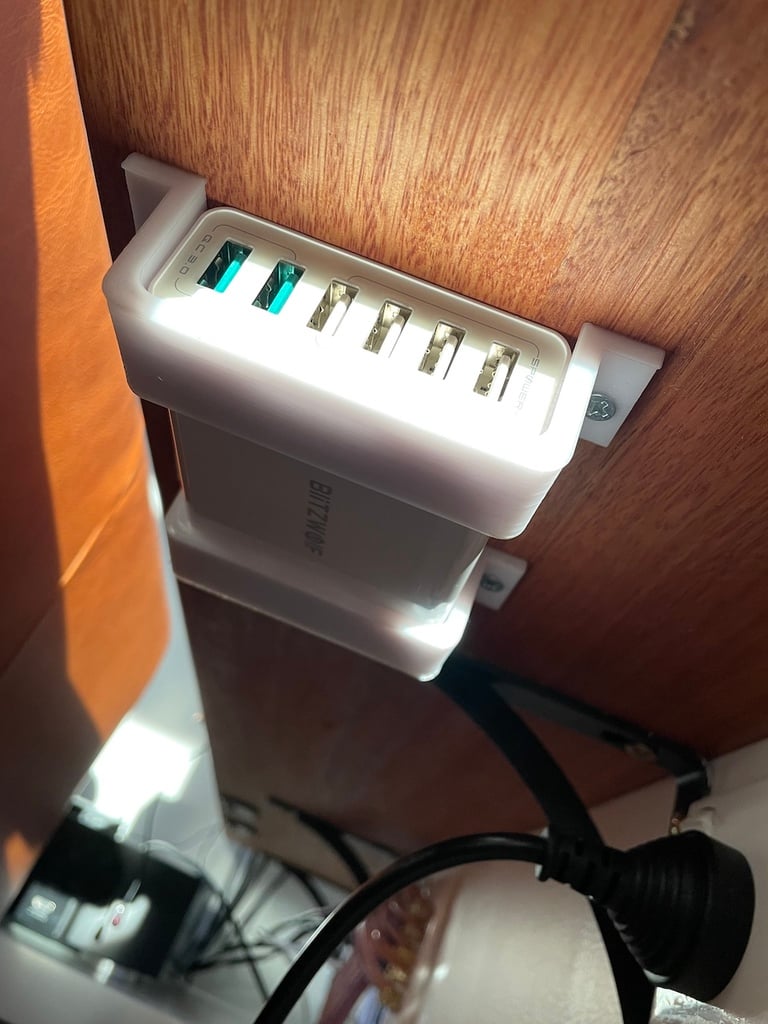 Chargeur USB BlitzWolf à monter sous le bureau