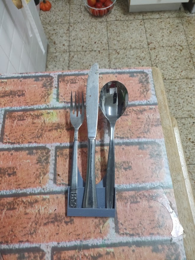 Couteau, cuillère et fourchette pour la cuisine