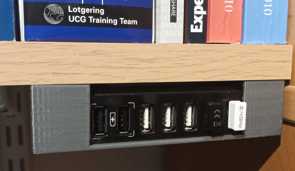 Montage sous étagère pour hub USB