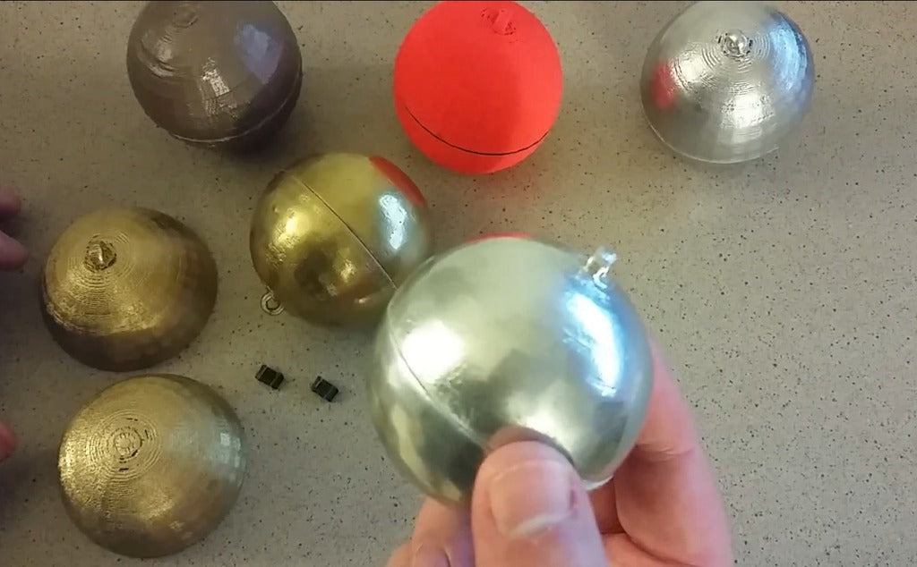 Décorations de Noël imprimées en 3D pouvant être collectionnées (Snap Together)